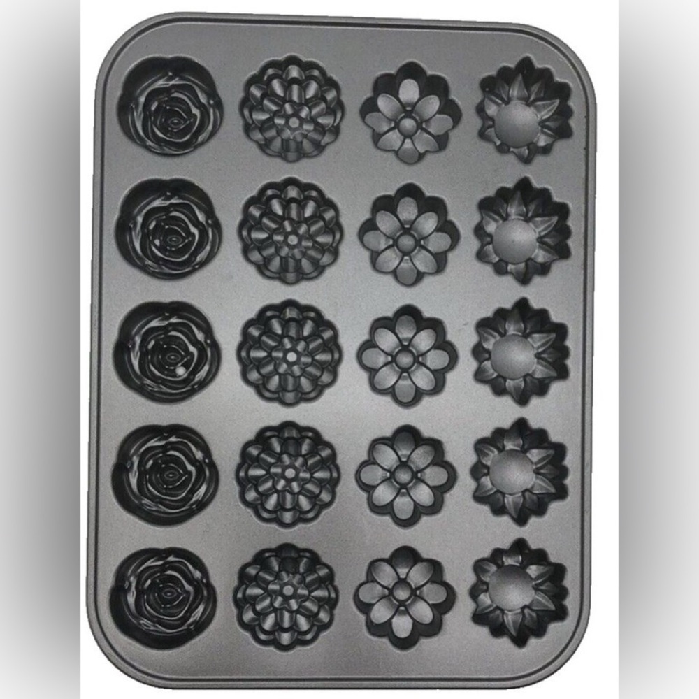 Nordic Ware Petits Four Cake Pan